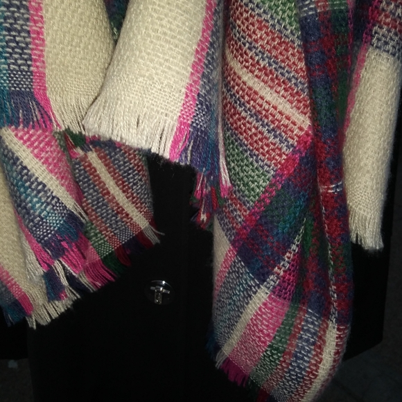 Tartan Plaid Shawl Scarf - Picture 9 of 10